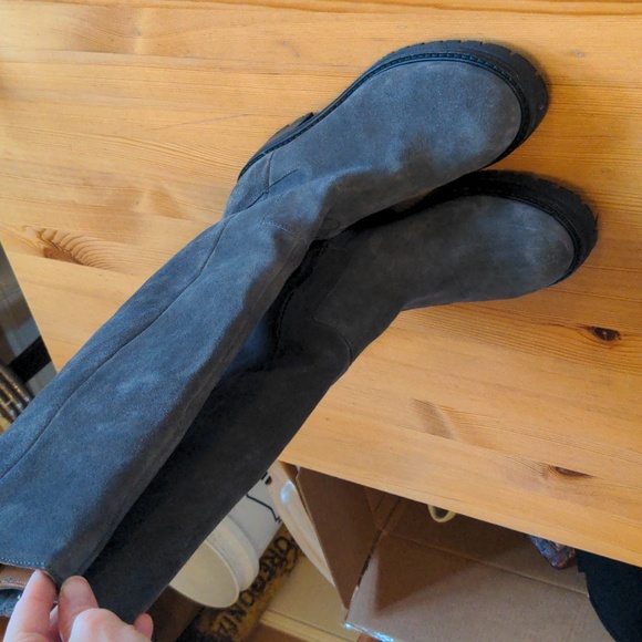 Knee-high Lug sole waterproof boots - Picture 2 of 15